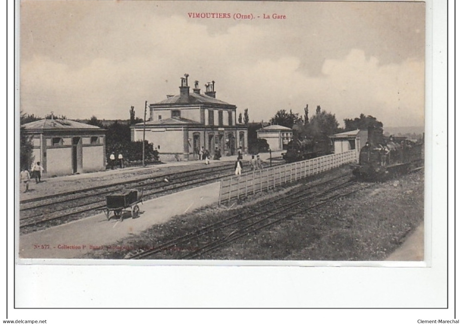VIMOUTIERS - La Gare - Très Bon état - Vimoutiers
