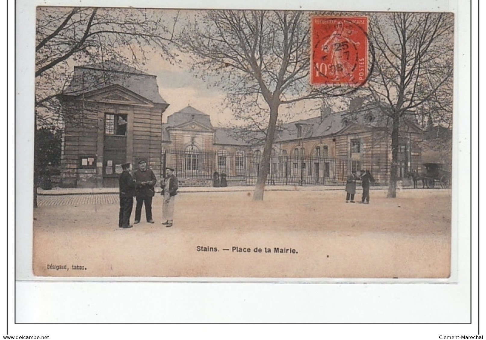 STAINS - Place De La Mairie - Très Bon état - Stains