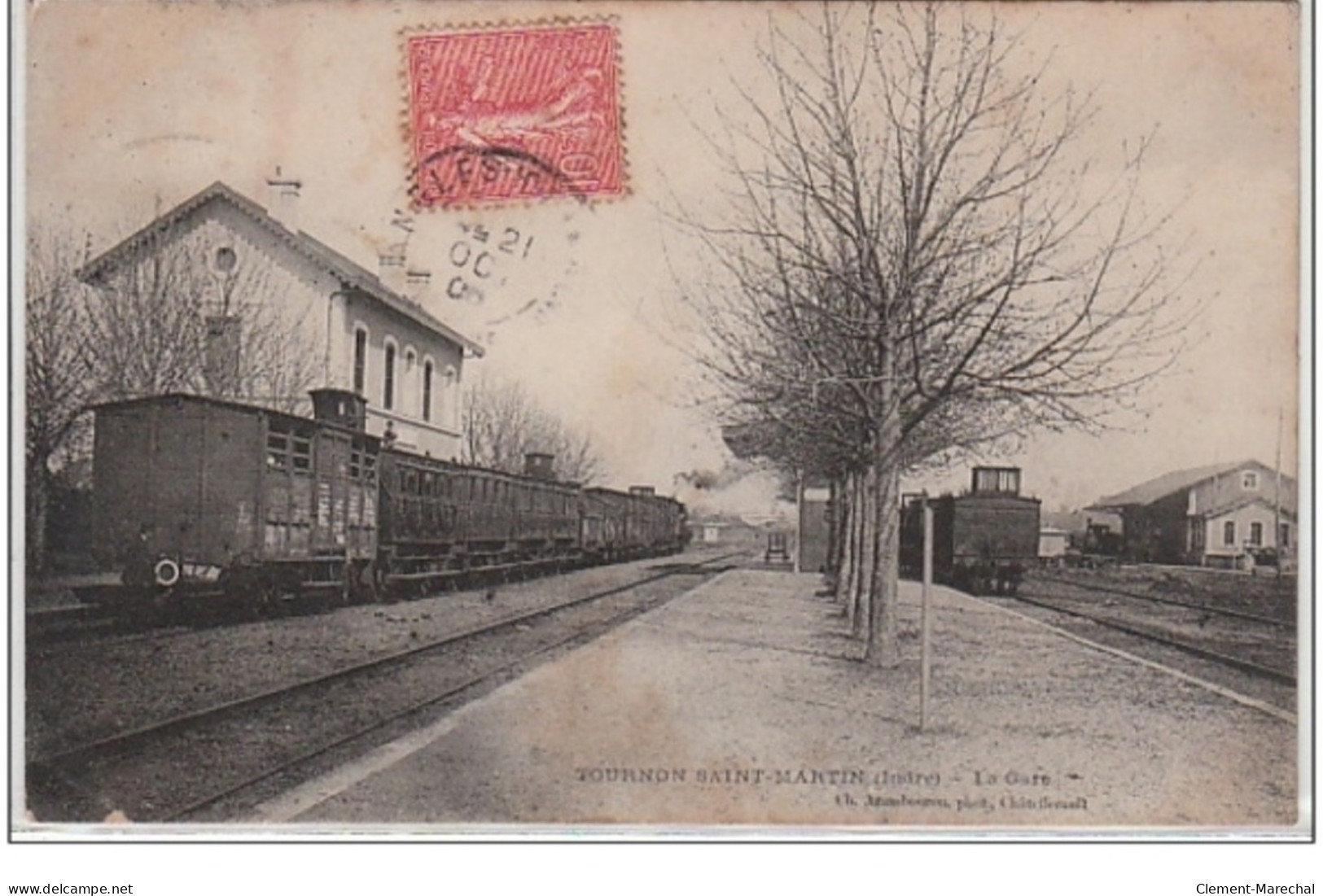 TOURNON SAINT MARTIN : La Gare - Bon état (un Coin Plié) - Other & Unclassified