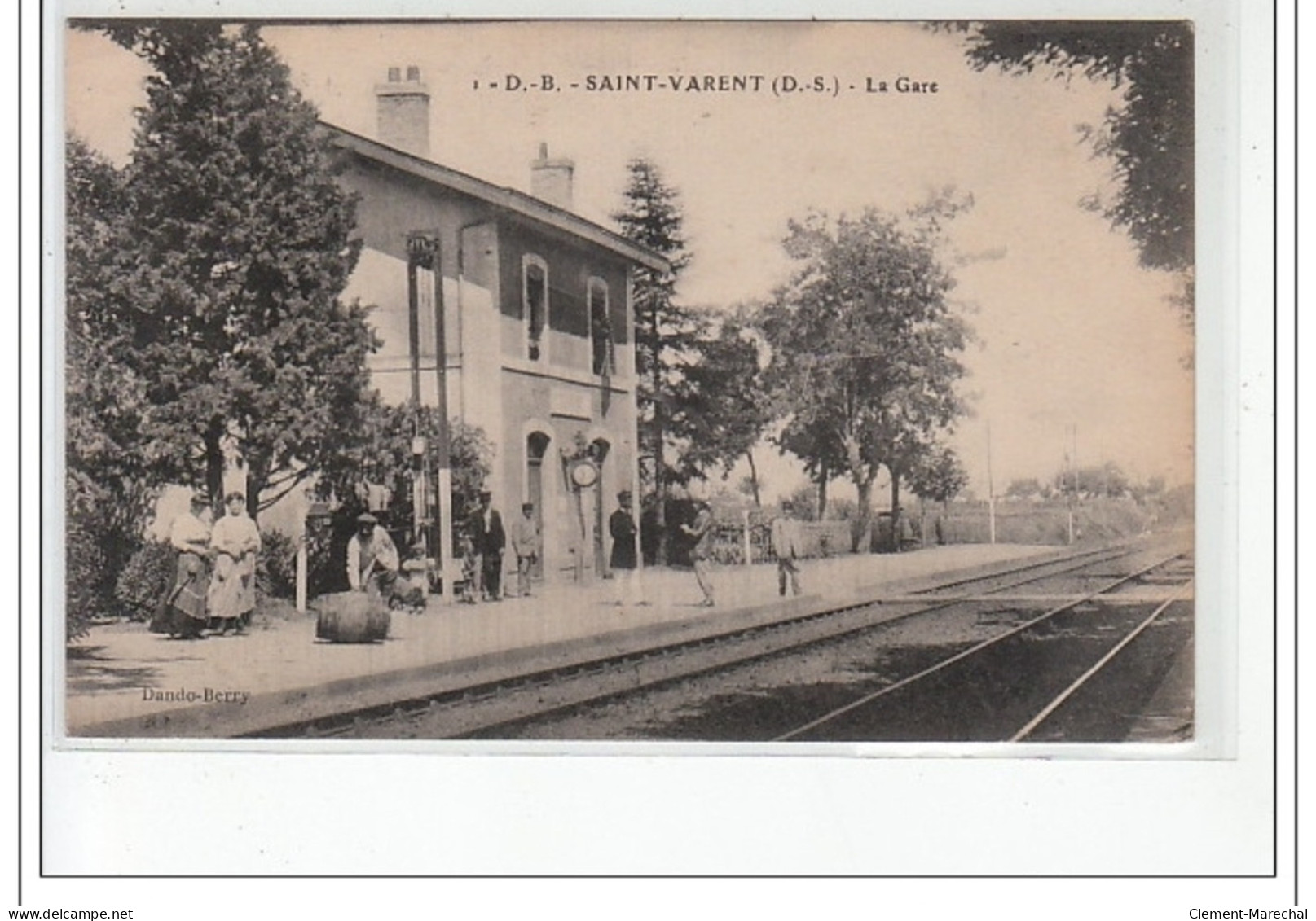 SAINT VARENT - La Gare - Très Bon état - Sonstige & Ohne Zuordnung