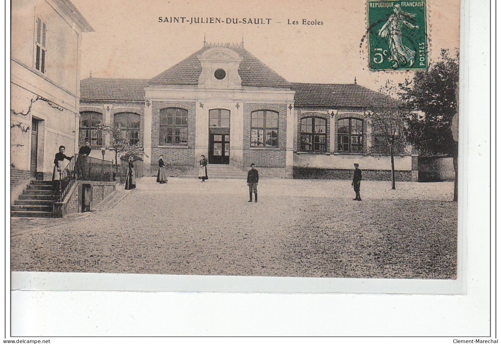 SAINT JULIEN DU SAULT - Les écoles - Très Bon état - Saint Julien Du Sault