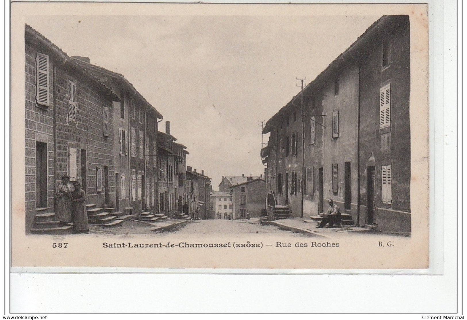 SAINT LAURENT DE CHAMOUSSET - Rue Des Roches - Très Bon état - Saint-Laurent-de-Chamousset