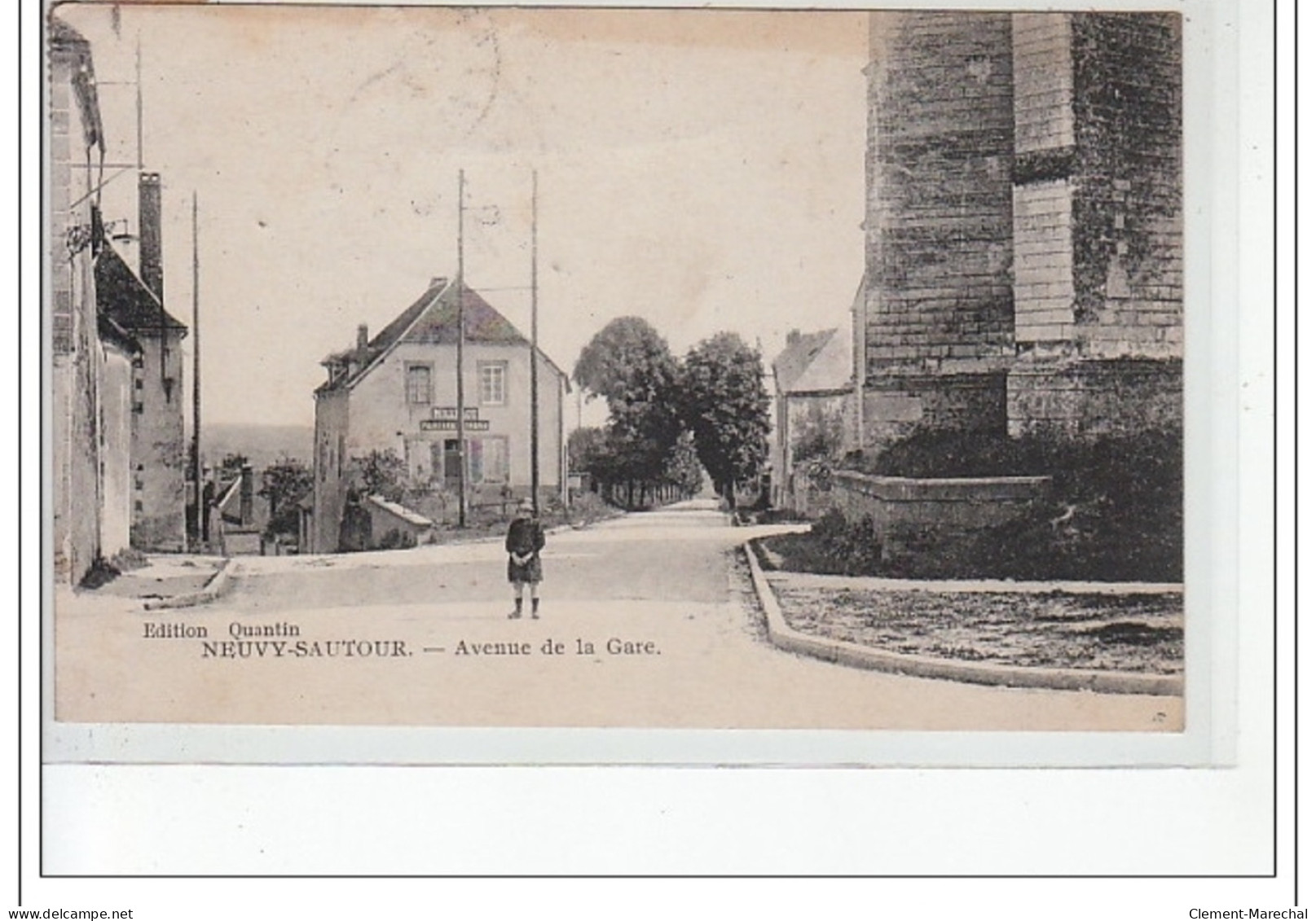 NEUVY SAUTOUR - Avenue De La Gare - Très Bon état - Neuvy Sautour