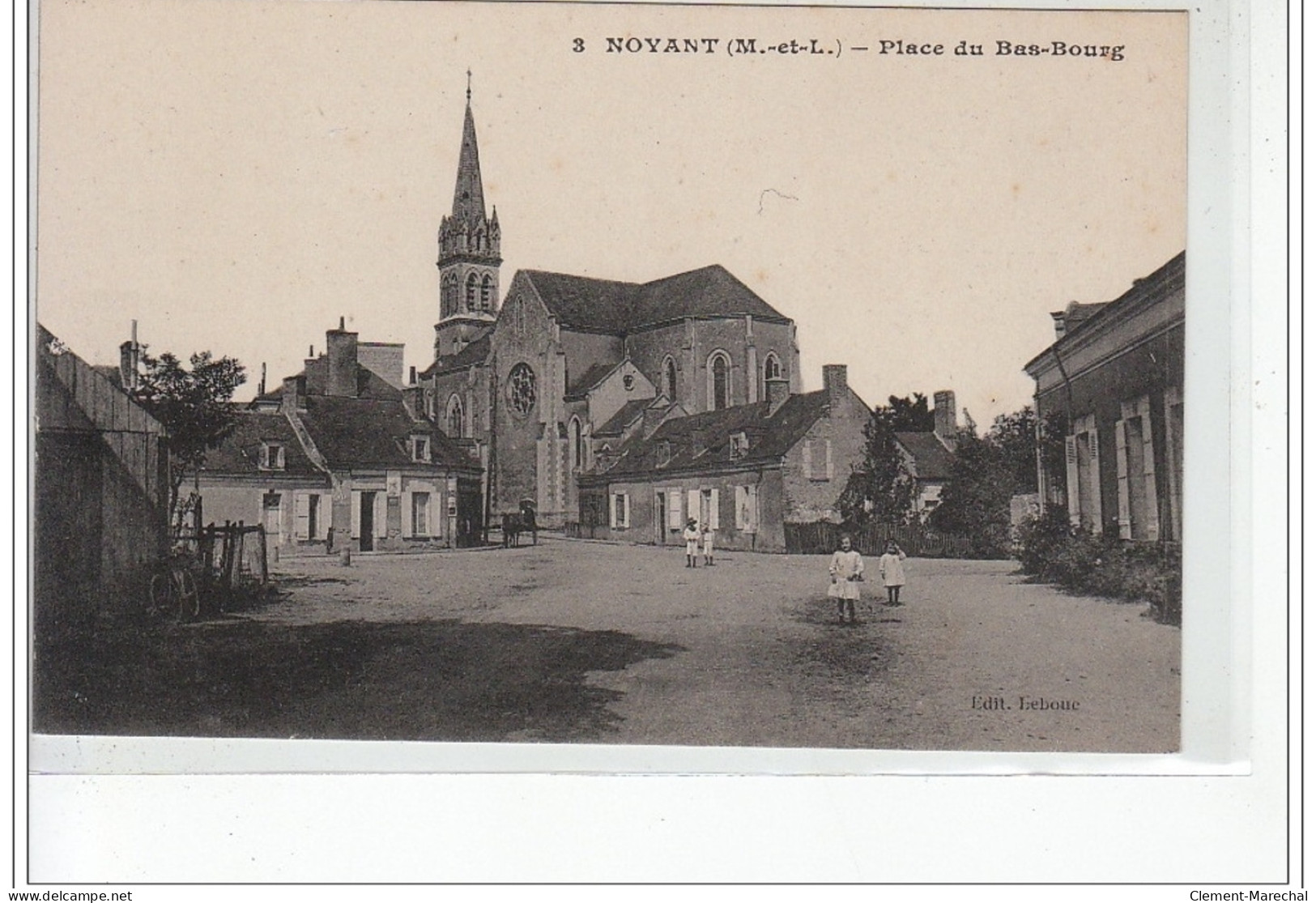 NOYANT - Place Du Bas-Bourg - Très Bon état - Other & Unclassified