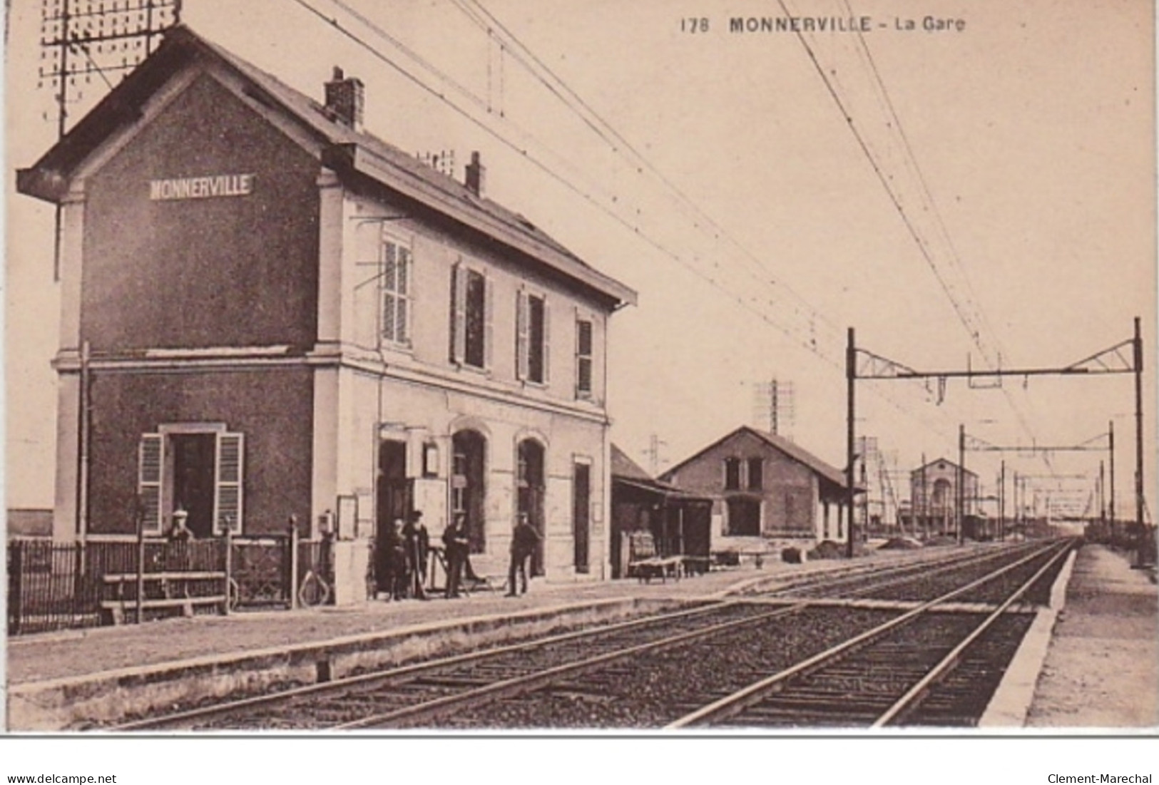 MONNERVILLE : La Gare - Très Bon état - Sonstige & Ohne Zuordnung