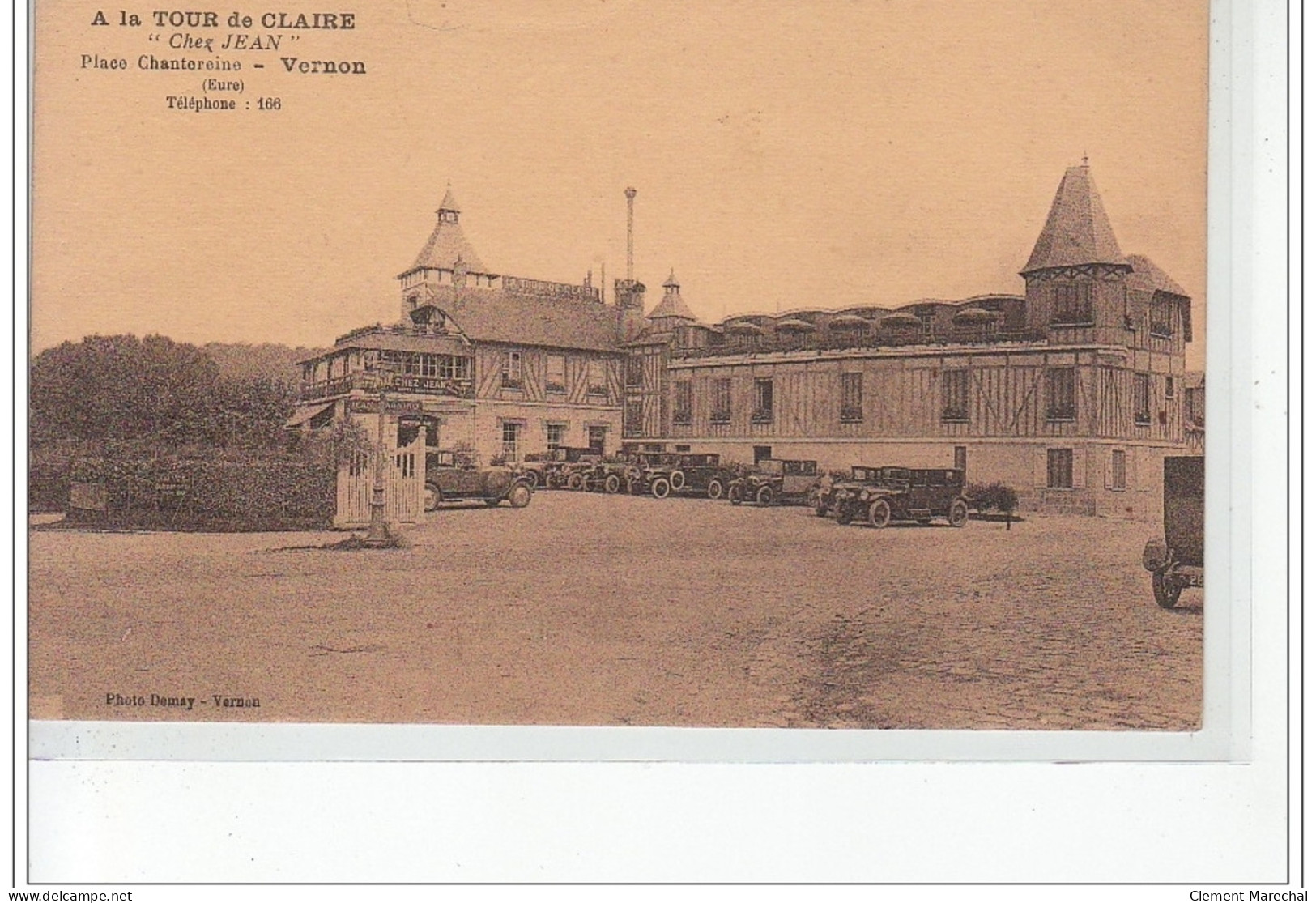 VERNON - """"A La Tour De Claire"""" - """"Chez Jean"""" - Place Chantereine - Très Bon état - Vernon