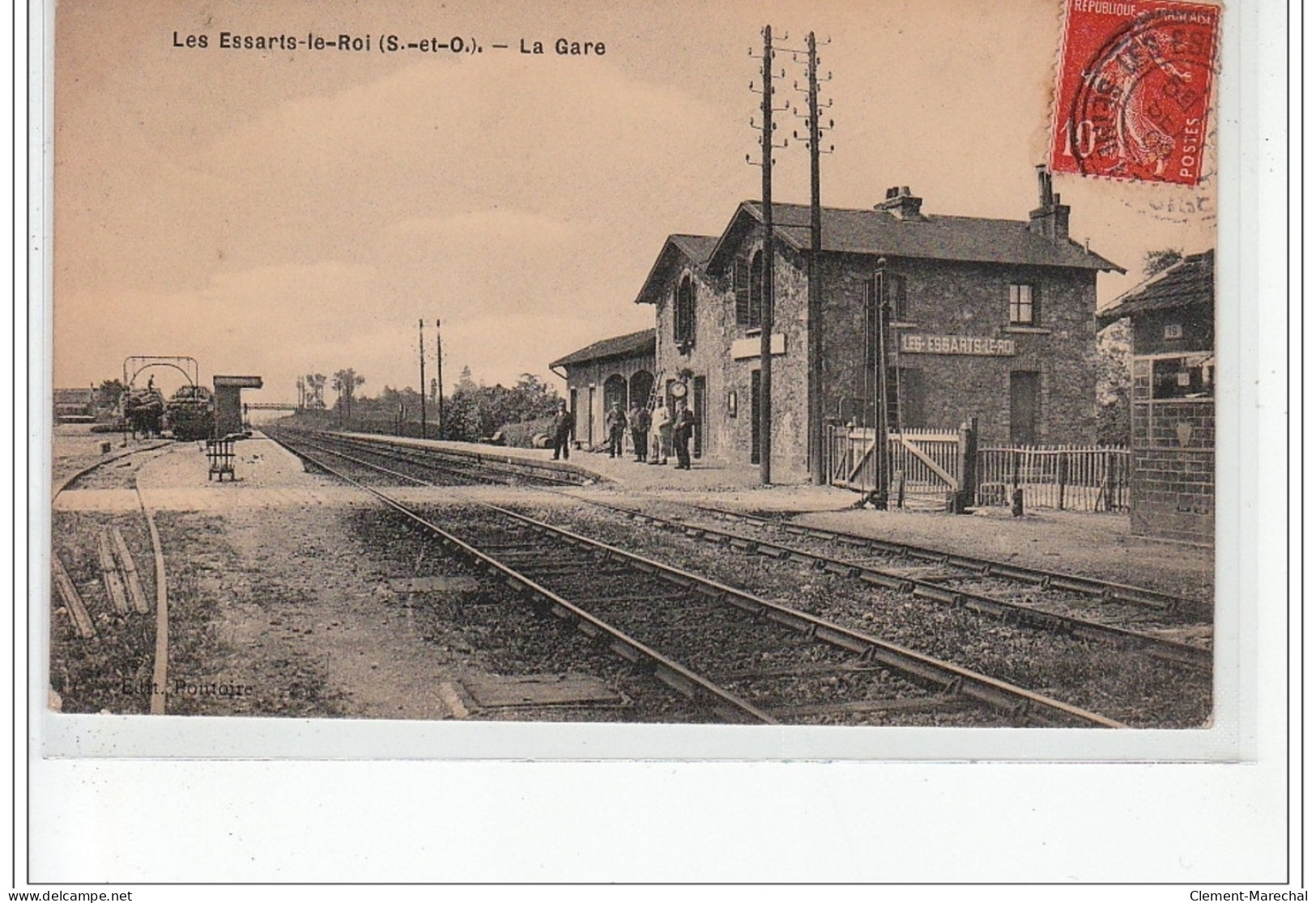 LES ESSARTS LE ROI - La Gare - Très Bon état - Les Essarts Le Roi