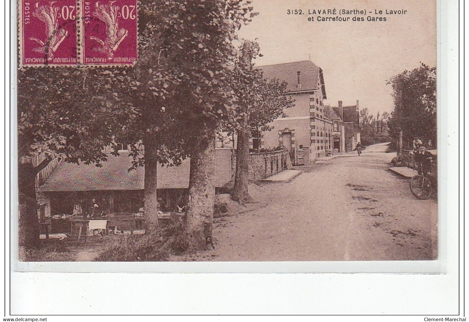 LAVARE - Le Lavoir Et Carrefour Des Gares - Très Bon état - Altri & Non Classificati