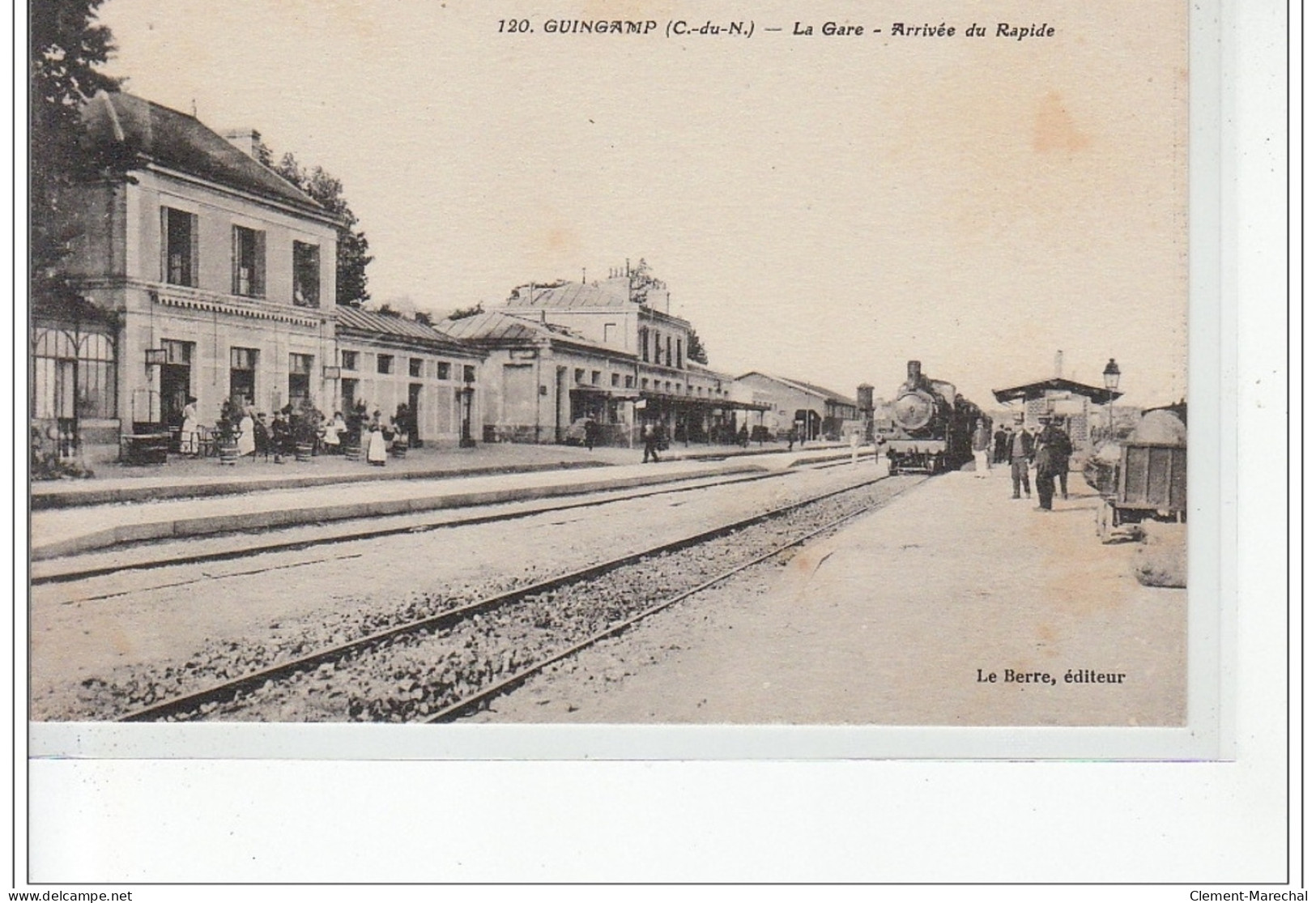 GUINGAMP - La Gare - Arrivée Du Rapide - Très Bon état - Guingamp