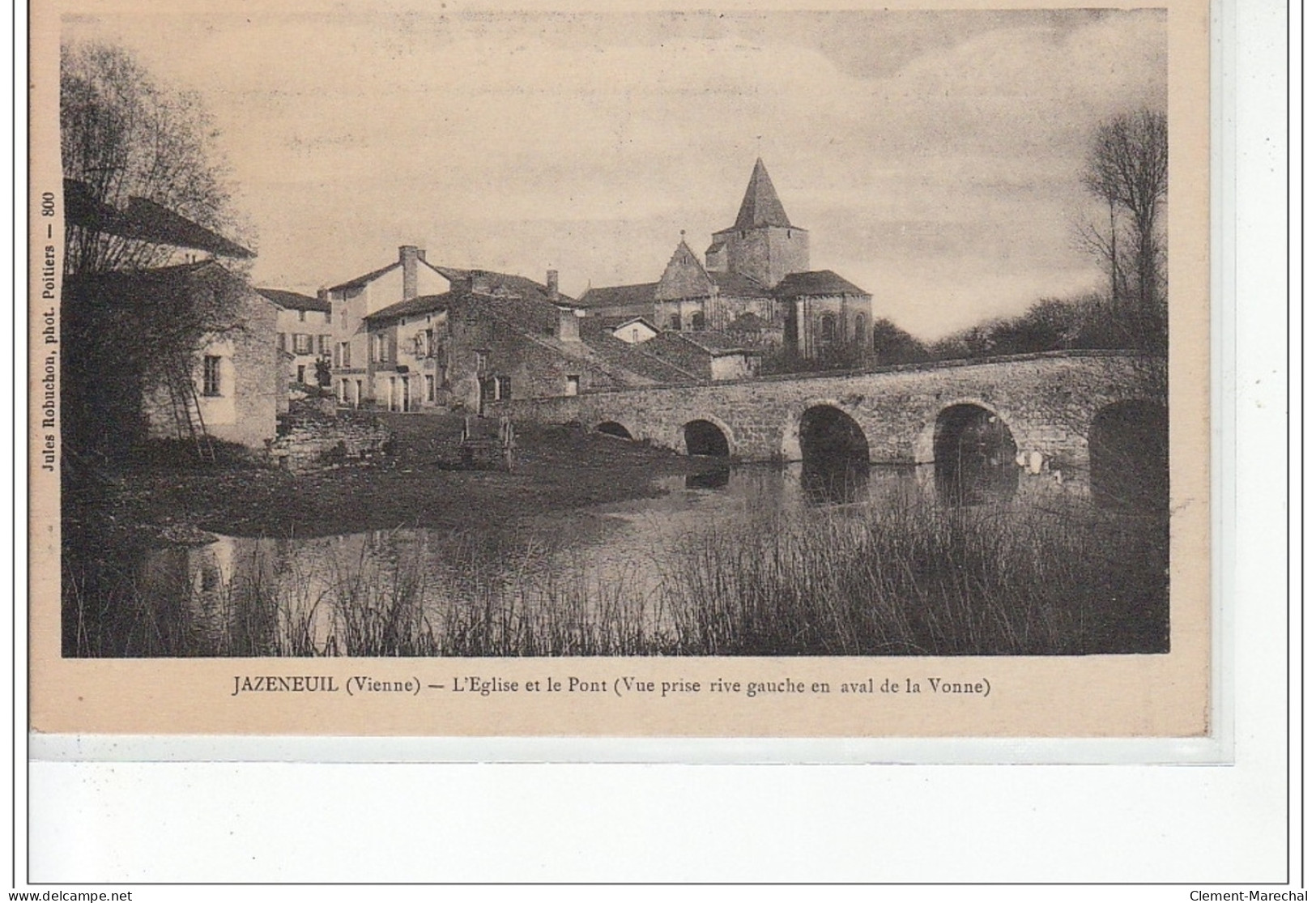 JAZENEUIL - L'église Et Le Pont (vue Prise Rive Gauche En Aval De La Vonne) - Très Bon état - Sonstige & Ohne Zuordnung