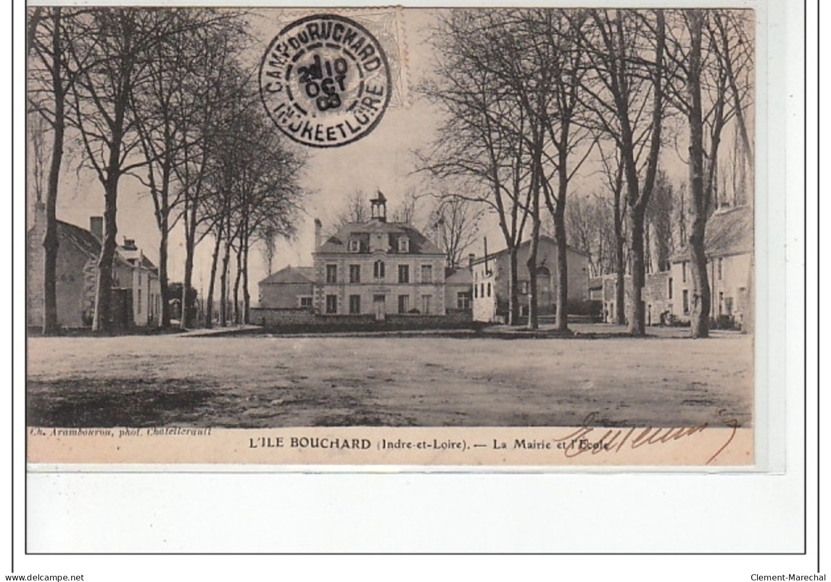 L'ILE BOUCHARD - La Mairie Et L'école - Très Bon  état - L'Île-Bouchard