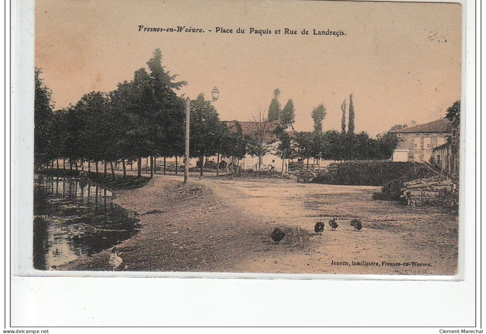 FRESNES EN WOËVRE - Place Du Paquis Et Rue De Landreçis - Très Bon état - Other & Unclassified