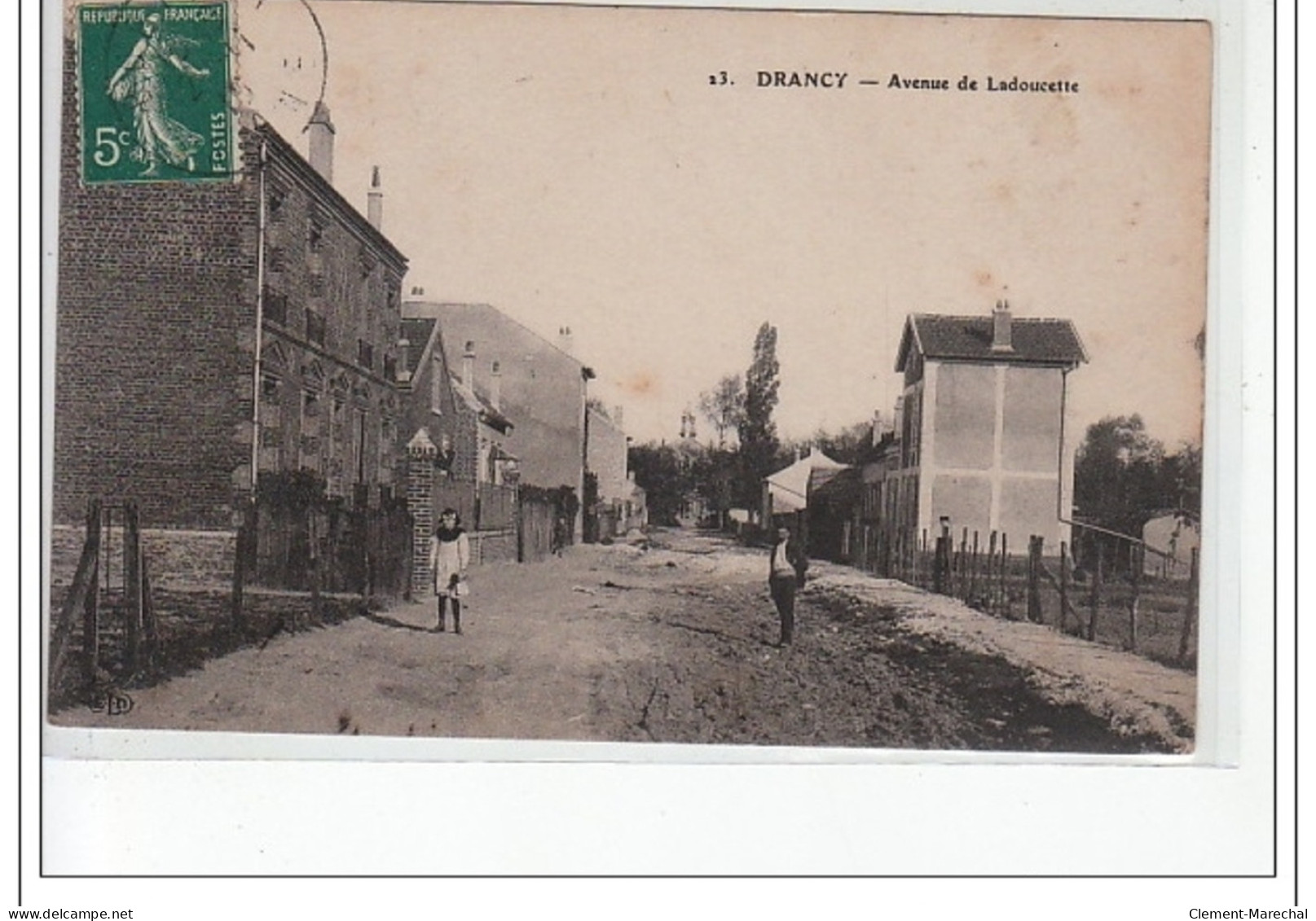 DRANCY - Avenue De Ladoucette - Très Bon état - Drancy