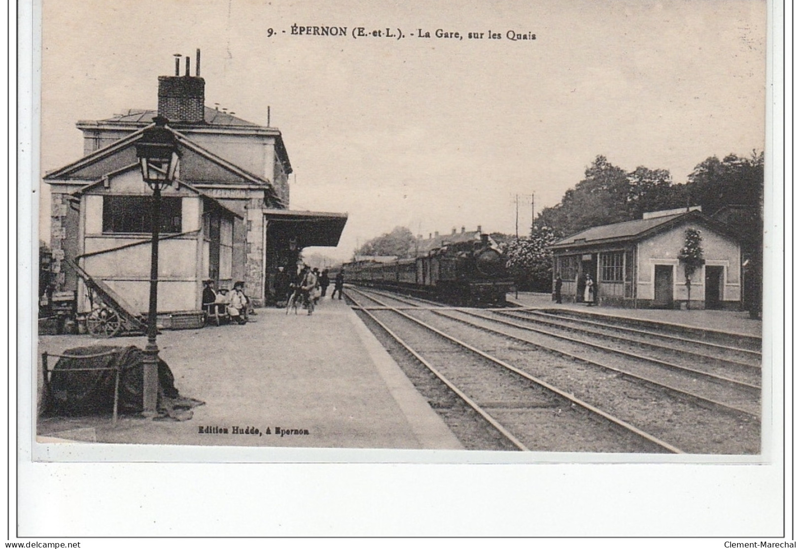 EPERNON - La Gare, Sur Les Quais - Très Bon état - Otros & Sin Clasificación