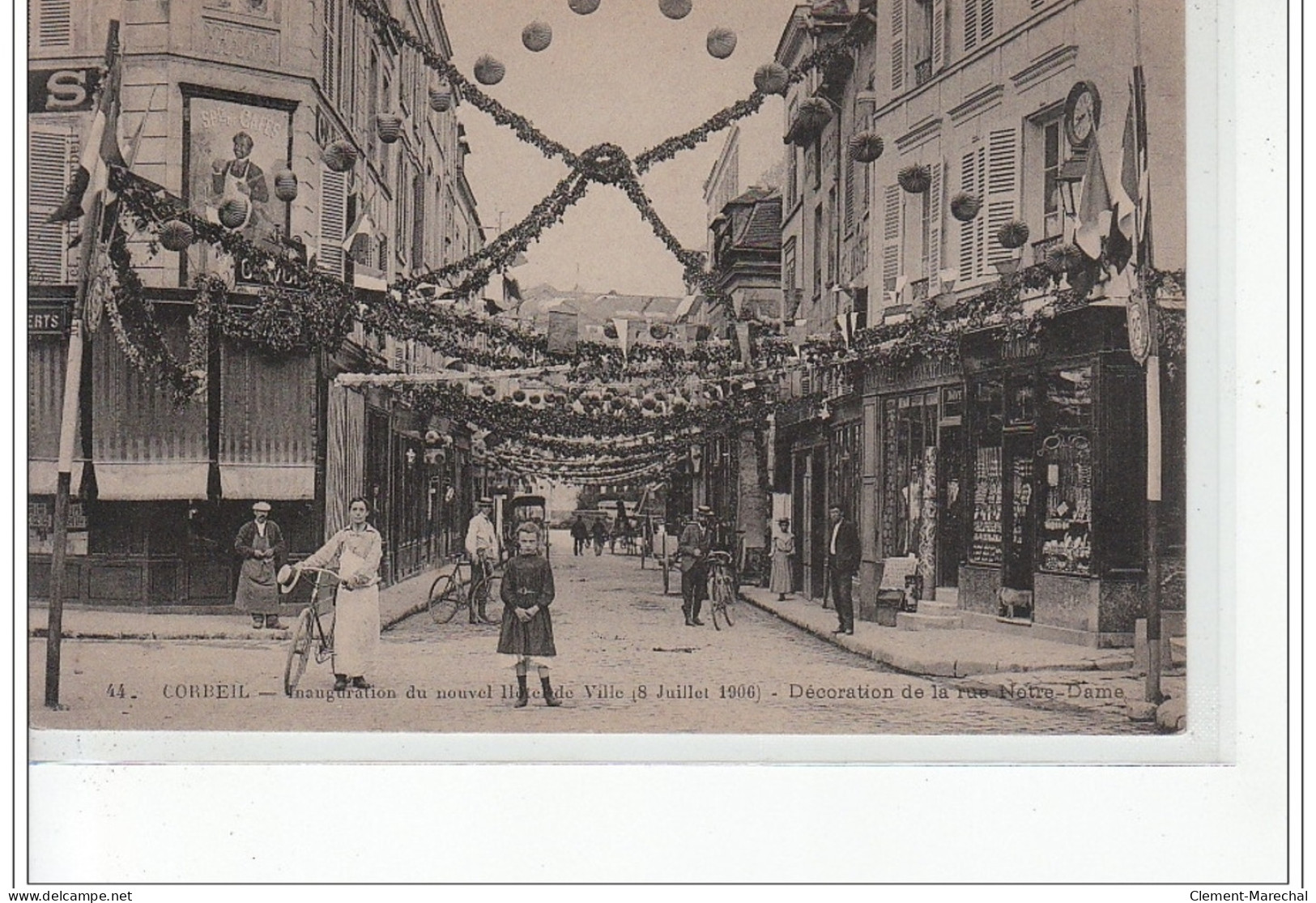 CORBEIL - Inauguration Du Nouvel Hôtel De Ville (8 Juillet 1906) - Décoration De La Rue Notre-Dame - Très Bon état - Corbeil Essonnes