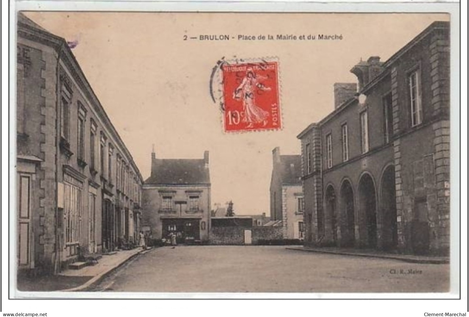 BRULON : Place  De La Mairie Et Du Marché - Très Bon état - Brulon