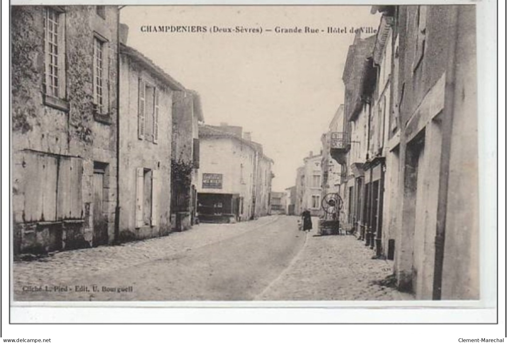 CHAMPDENIERS - Grande Rue, Hôtel De Ville - Très Bon état - Champdeniers Saint Denis