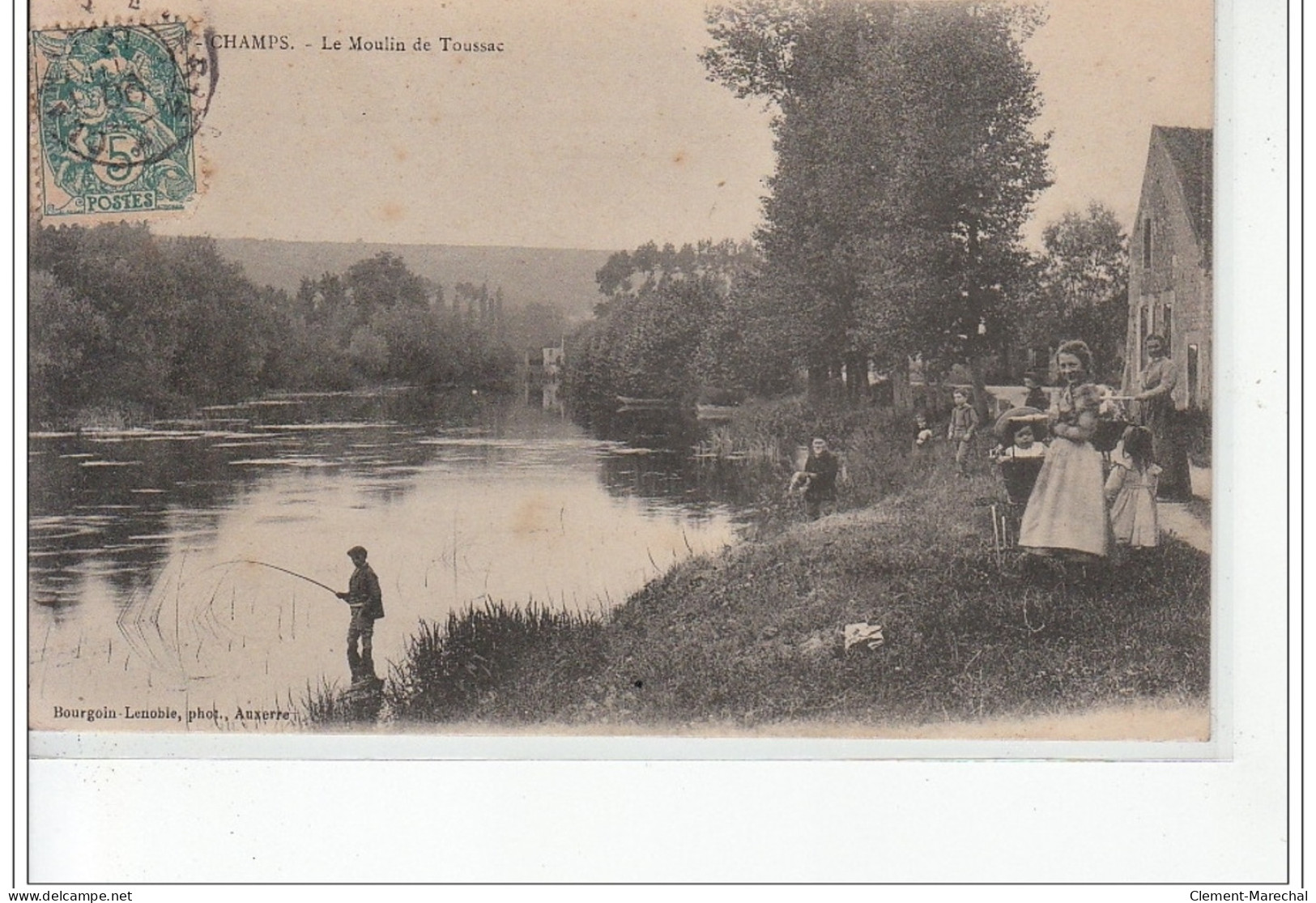 CHAMPS - Le Moulin De Toussac - Très Bon état - Champs Sur Yonne