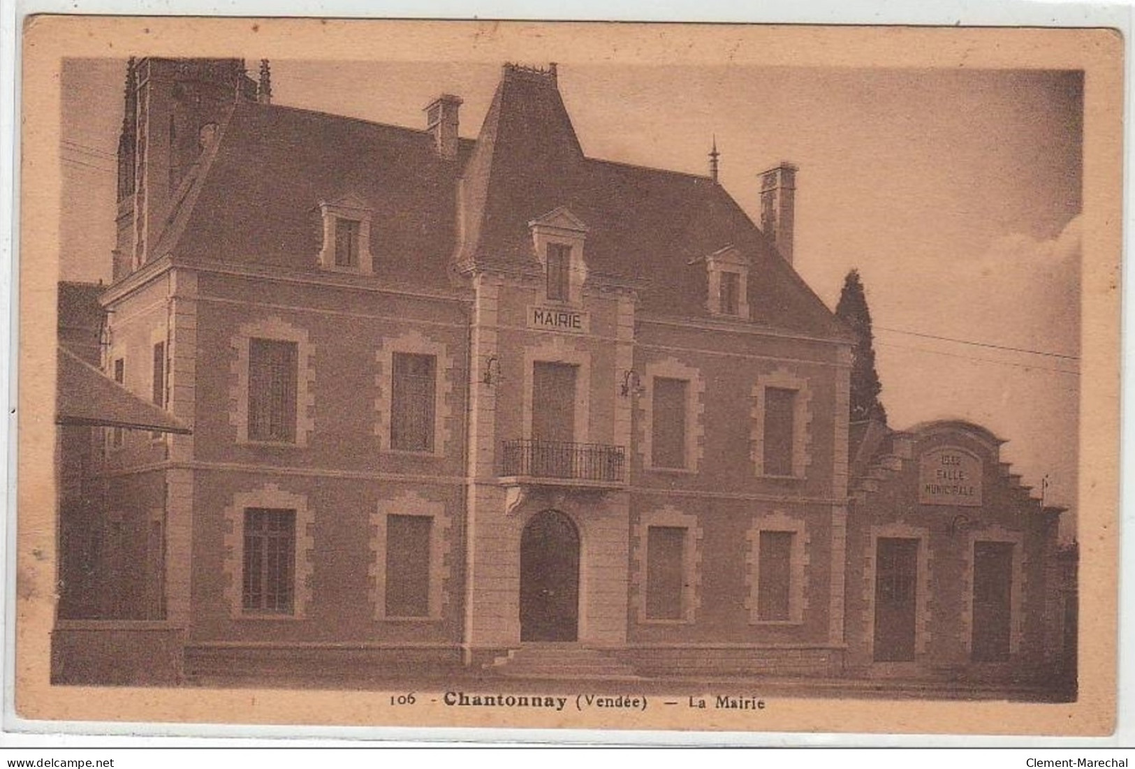 CHANTONNAY : La Mairie - Très Bon état - Chantonnay