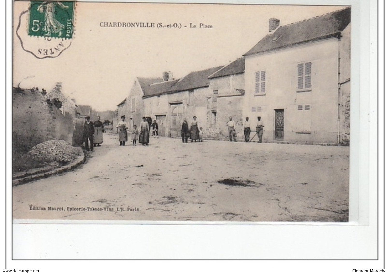 CHARDRONVILLE - La Place - Très Bon état - Other & Unclassified