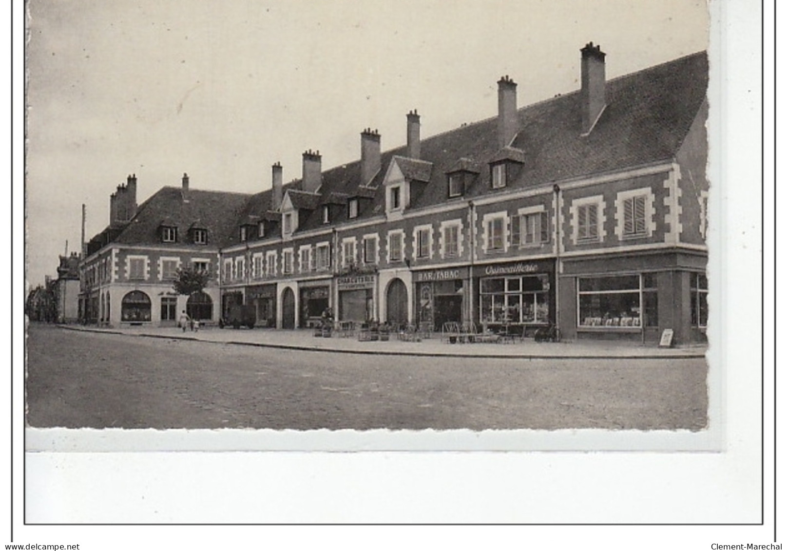 CHATEAUNEUF SUR LOIRE - Nouvelles Constructions De La Grande Rue - Très Bon état - Otros & Sin Clasificación