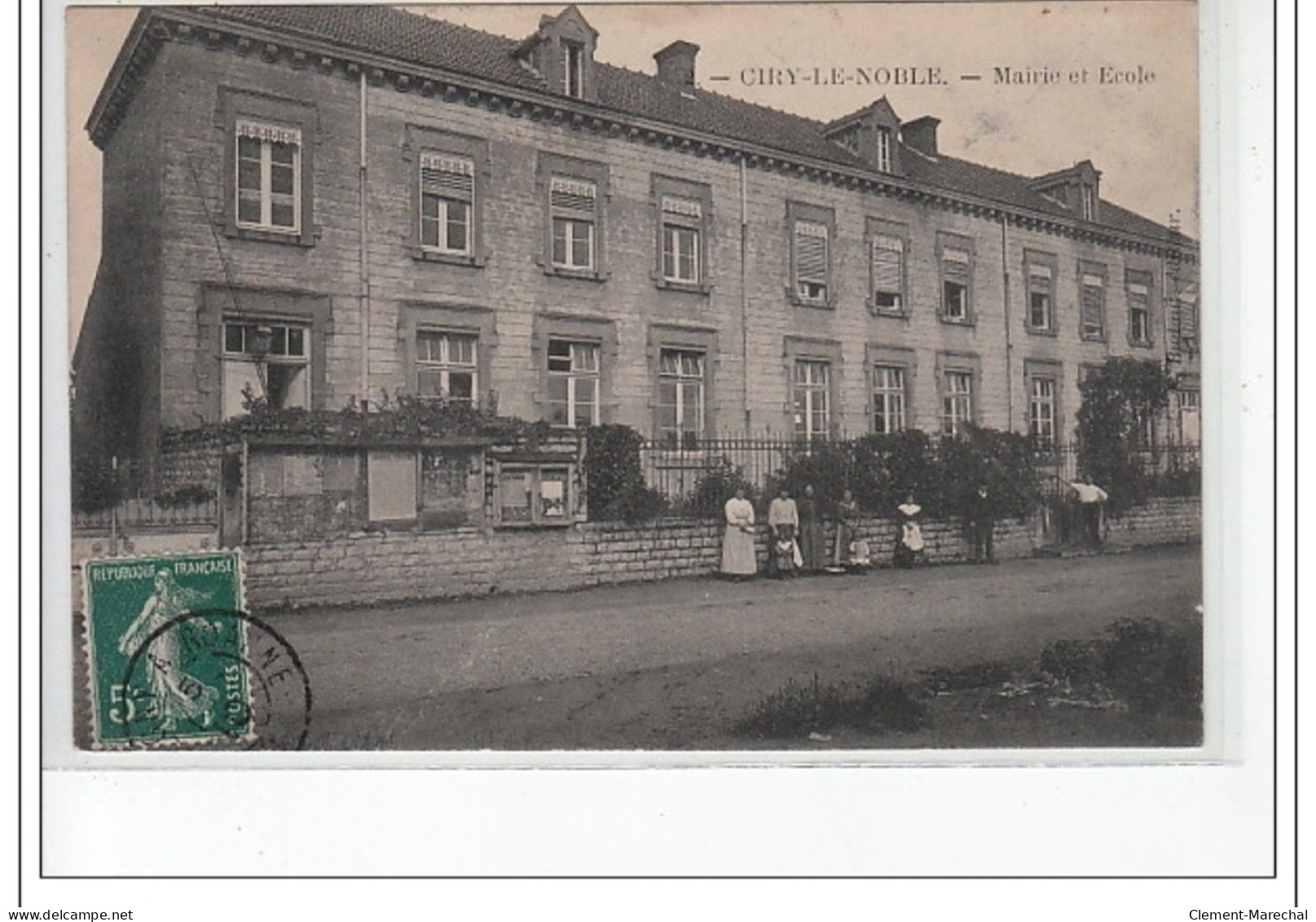 CIRY LE NOBLE - Mairie Et école - Très Bon état - Other & Unclassified