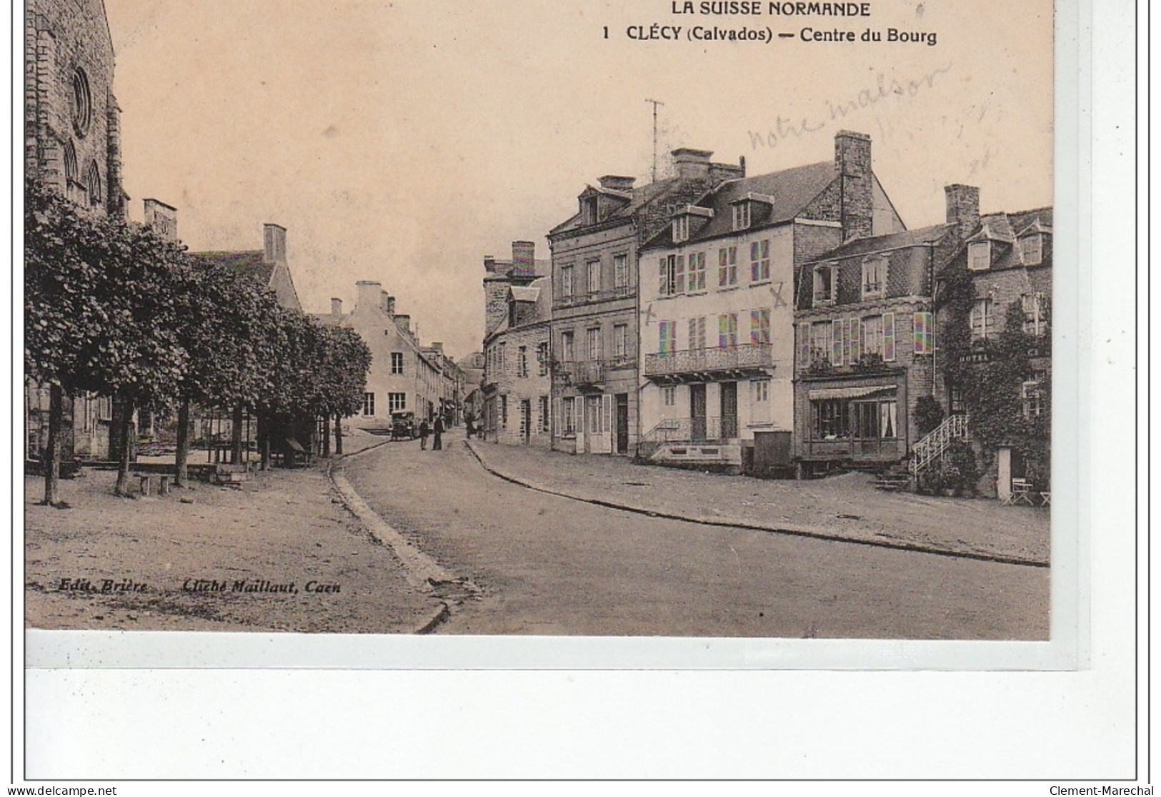 CLECY - Centre Du Bourg - Très Bon état - Clécy
