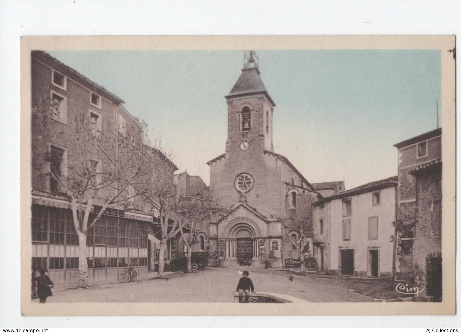 AJC - Beaumes De Venise - Place De L'eglise Romaine - Beaumes De Venise