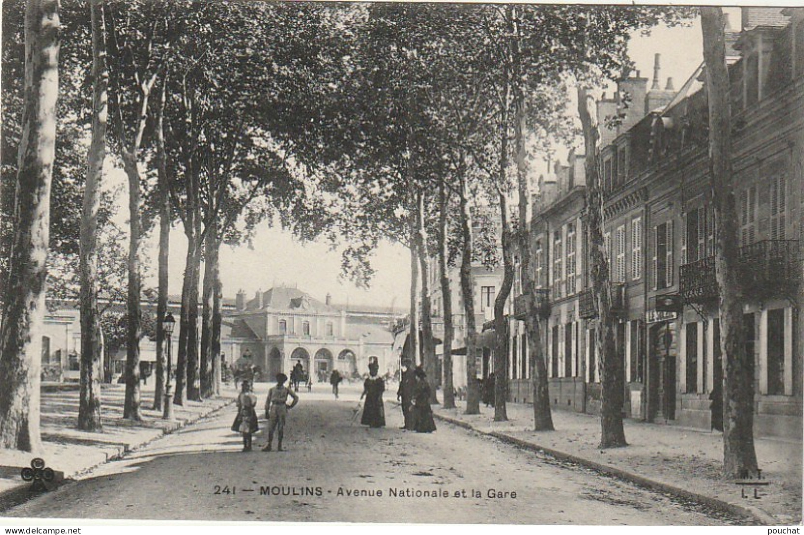 AA+ -(03) MOULINS - AVENUE NATIONALE ET LA GARE - ANIMATION - Moulins