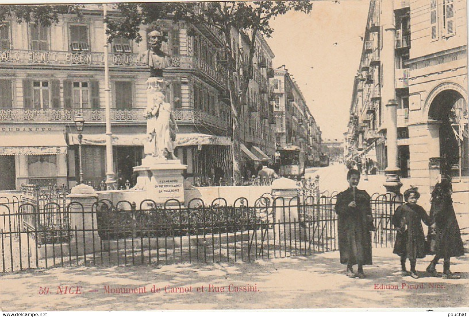 AA+ -(06) NICE - MONUMENT DE CARNOT ET RUE CASSINI - ANIMATION - EDIT. PICARD , NICE - Monuments, édifices