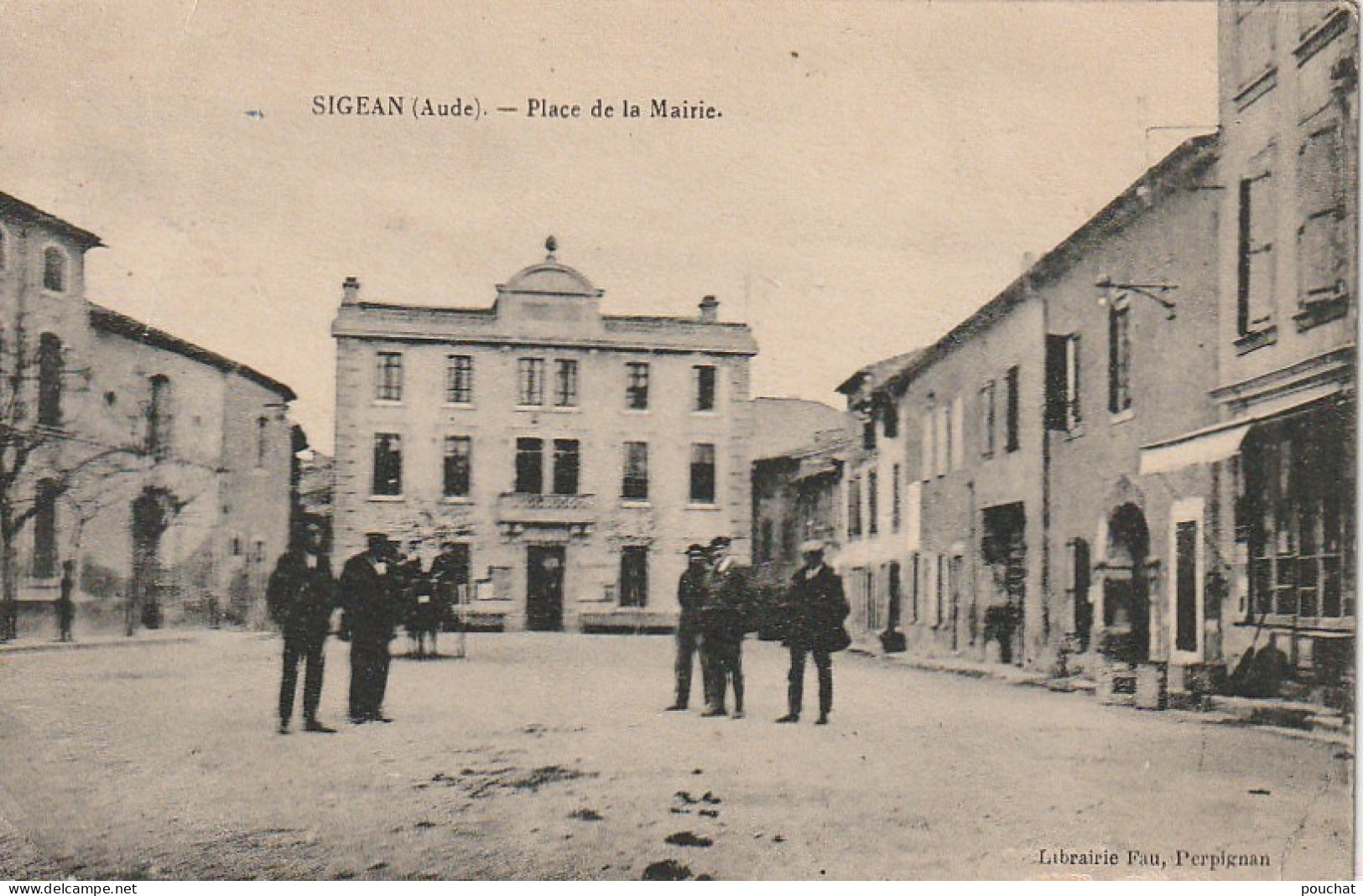 AA+ 15-(11) SIGEAN - PLACE DE LA MAIRIE - ANIMATION - Sigean