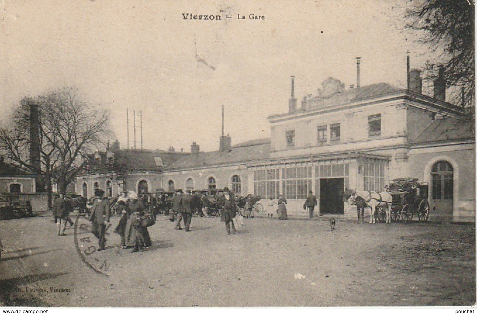 AA+ 22-(18) VIERZON - LA GARE - ANIMATION - ATTELAGE CHEVAUX , AUTOMOBILES - Vierzon