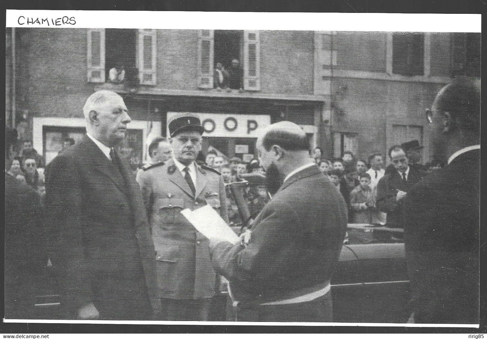 1990 -- VISITE DU GENERAL DE GAULLE A CHAMIERS . 4B048 - Non Classés