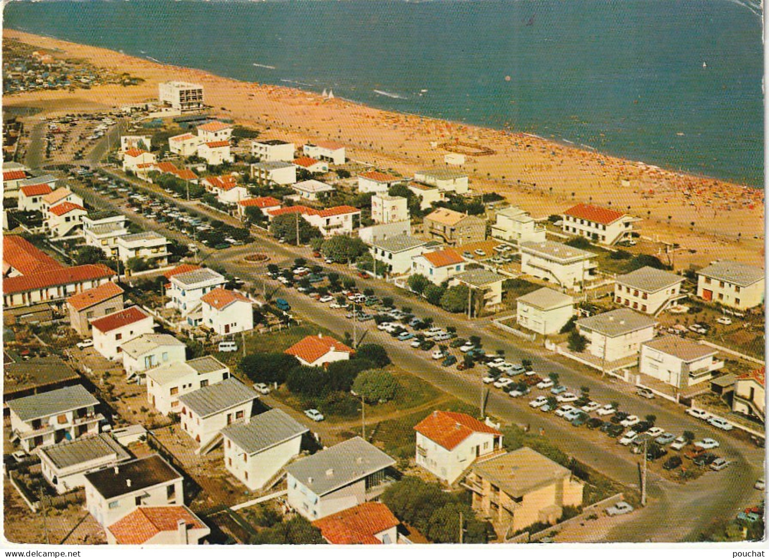 AA+ 47-(34) MARSEILLAN PLAGE - VUE AERIENNE SUR LA STATION BALNEAIRE - DANS LE FOND : LE CRABE - Marseillan