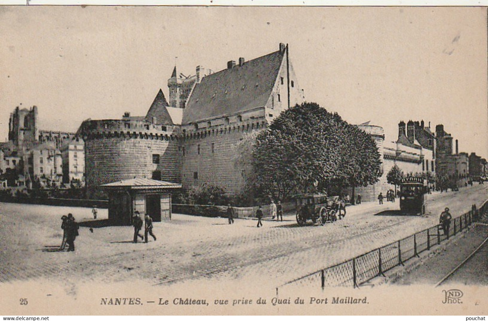 AA+ 60-(44) NANTES - LE CHATEAU , VUE PRISE DU QUAI DU PORT MAILLARD - ANIMATION - Nantes