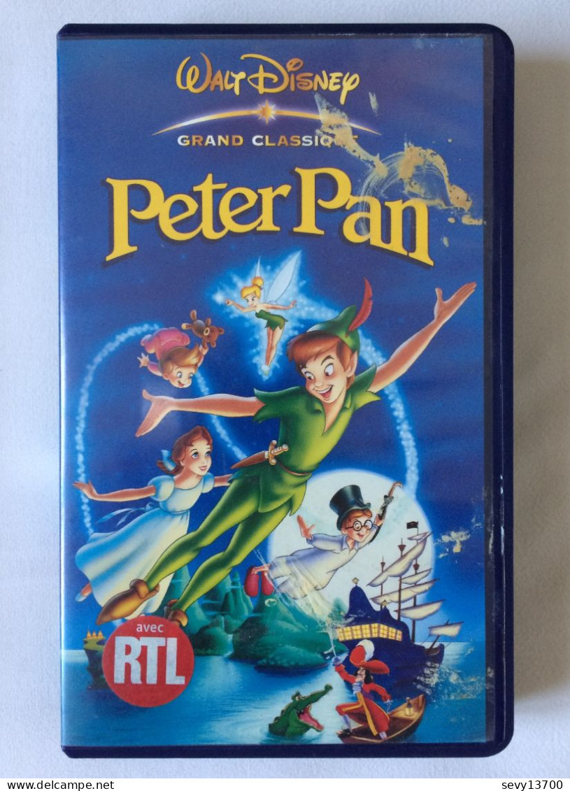 10 cassettes VHS Walt Disney Toy Story, Roi Lion, Pinocchio, Peter Pan, Basil