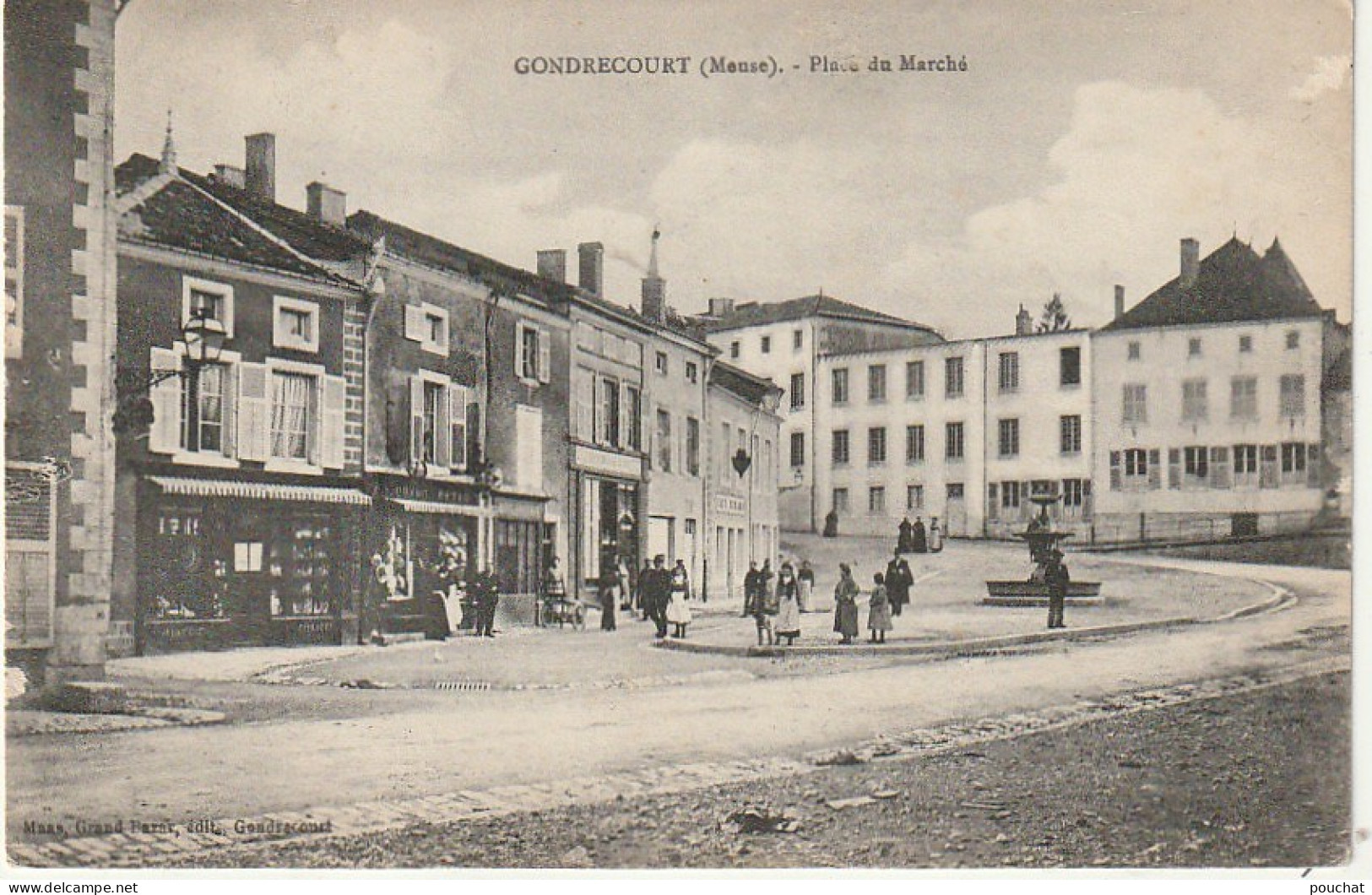 AA+ 71-(55) GONDRECOURT - PLACE DU MARCHE - ANIMATION - COMMERCES - Gondrecourt Le Chateau