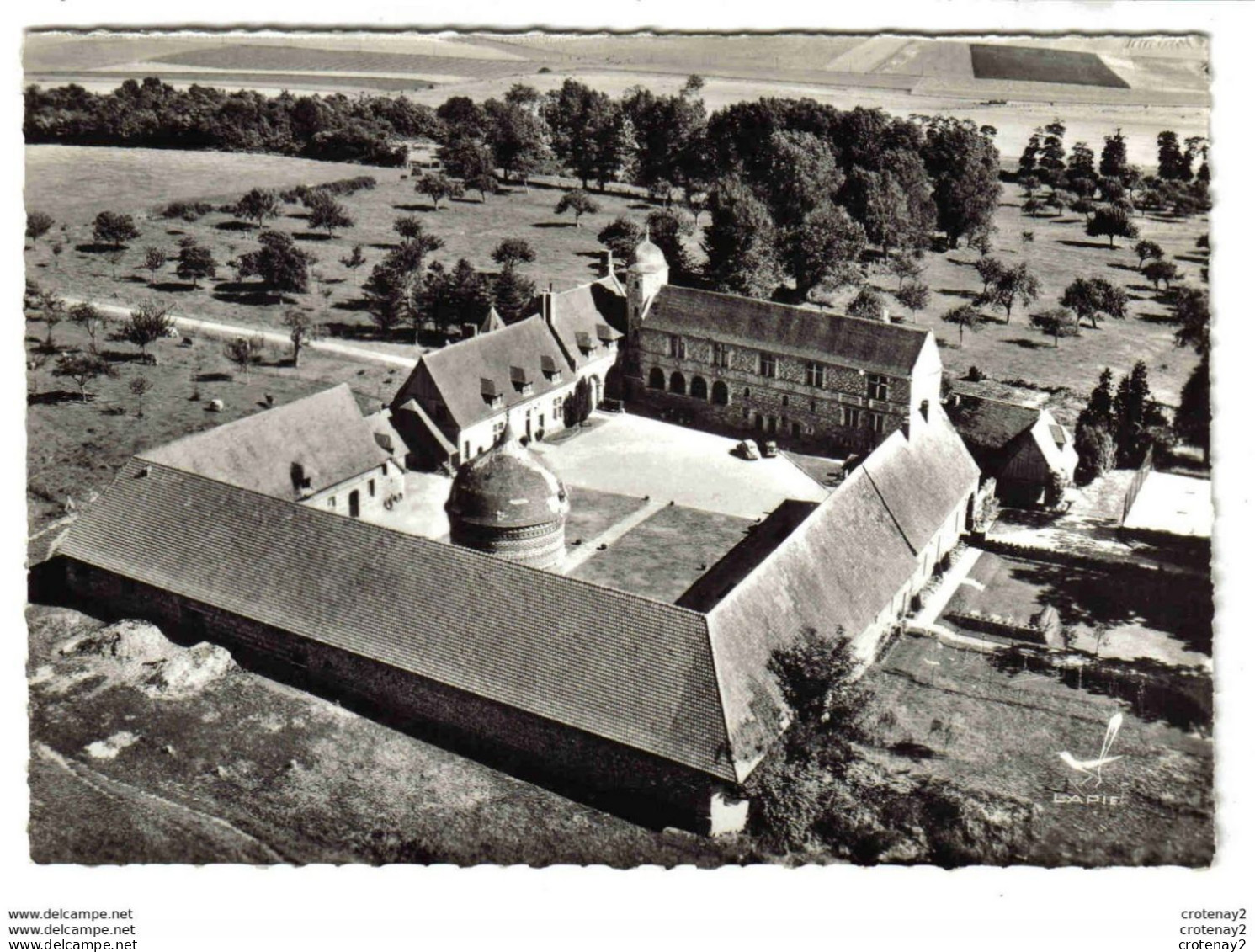 76 En Avion Au Dessus De VARENGEVILLE N°9 Le Manoir D'Ango Renault 4CV Vaches VOIR DOS - Varengeville Sur Mer