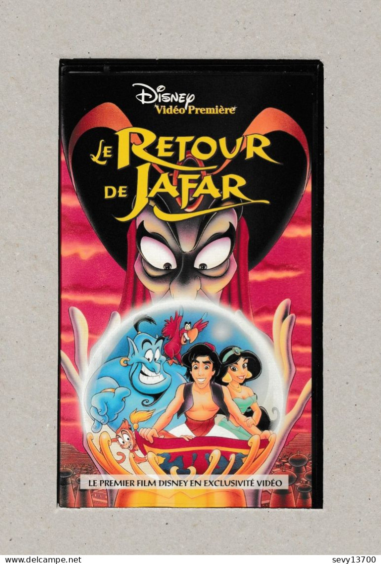 3 Cassettes VHS Walt Disney Aladin Le Retour De Jafar Et Mulan - Dessins Animés