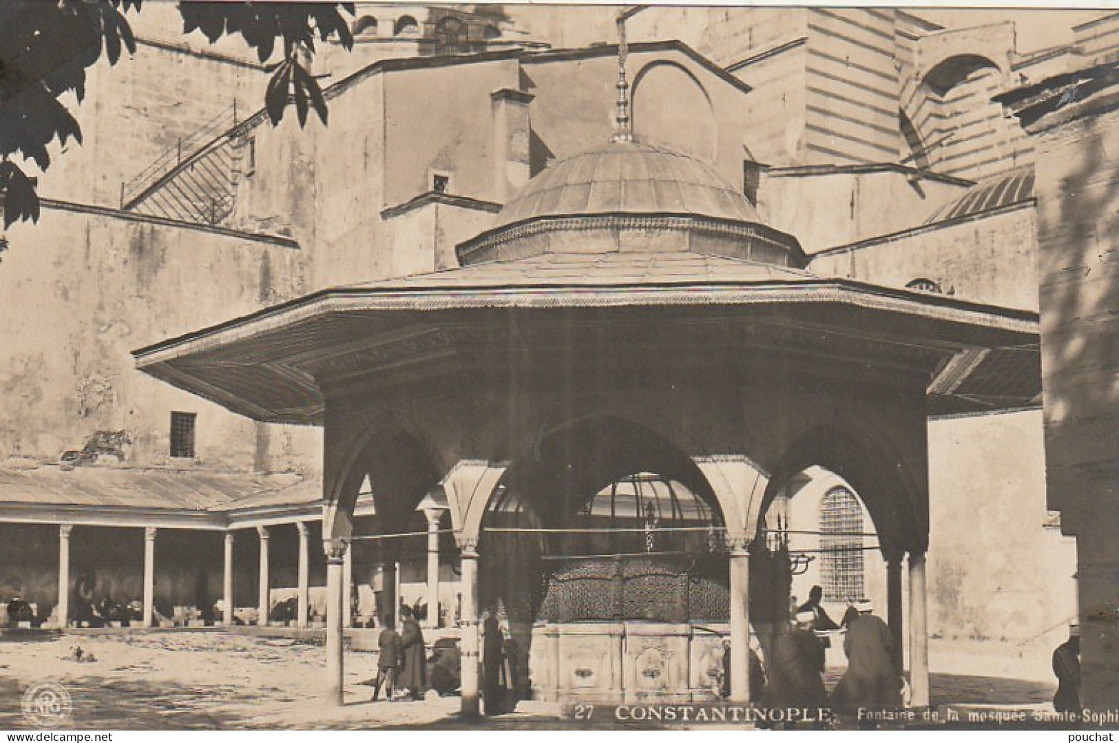 AA+ 86- FONTAINE DE LA MOSQUEE SAINTE SOPHIE - CONSTANTINOPLE  ( TURQUIE ) - ANIMATION - Turquie