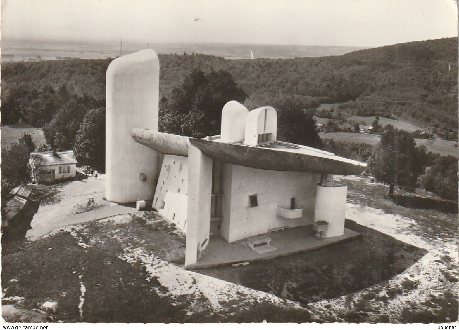 AA+ 95-(70) RONCHAMP - LA CHAPELLE NOTRE DAME DU HAUT  ( ARCHITECTE LE CORBUSIER ) - Sonstige & Ohne Zuordnung