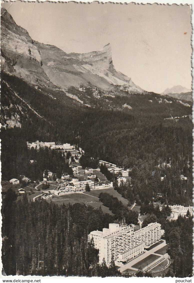 AA+ 99-(74) PLATEAU D'ASSY - VUE AERIENNE . AU 1er PLAN , MARTEL DE JANVILLE ; DANS LE FOND , L'AIGUILLE D'AYERE - Otros & Sin Clasificación