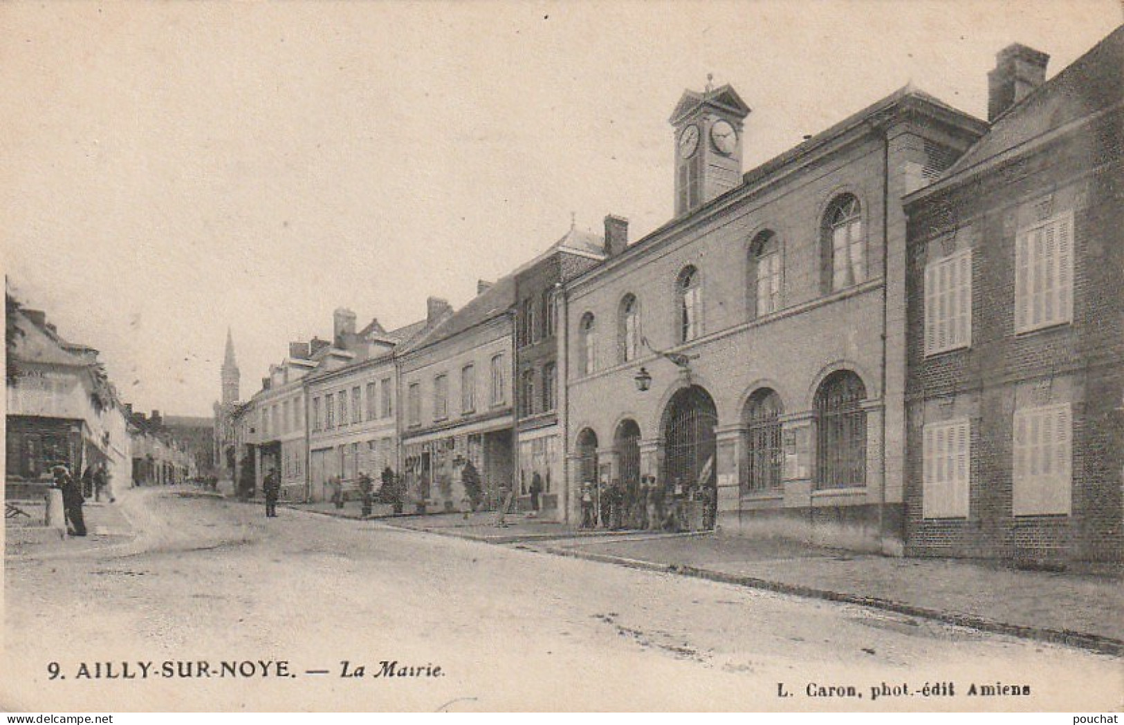 AA+ 107-(80) AILLY SUR NOYE - LA MAIRIE - ANIMATION - Ailly Sur Noye