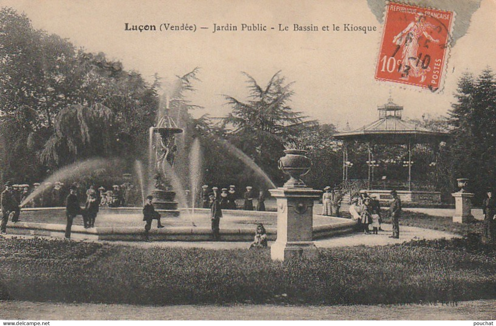 AA+ 113-(85) LUCON - JARDIN PUBLIC - LE BASSIN ET LE KIOSQUE - ANIMATION - Lucon