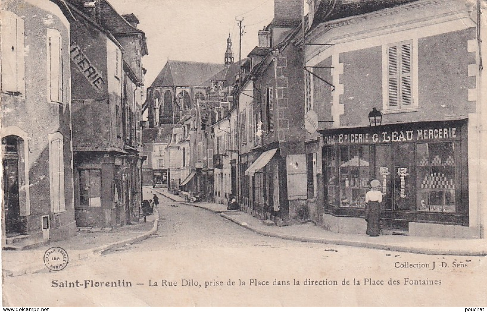 AA+ 117-(89) SAINT FLORENTIN - LA RUE DILO  , PRISE DE LA PLACE DANS LA DIRECTION DE LA PLACE DES FONTAINES - COMMERCES - Saint Florentin