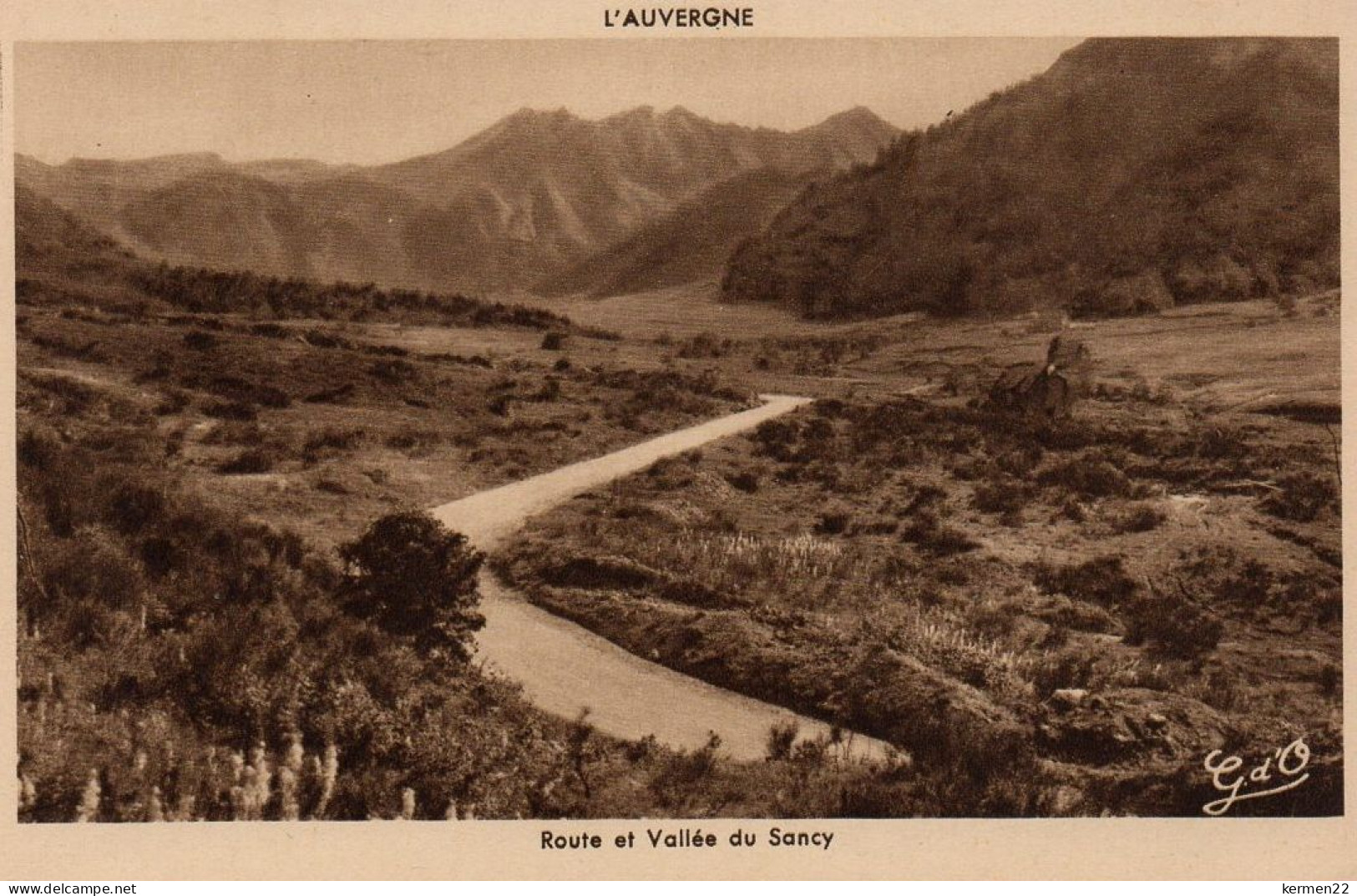 CPA 63 L'AUVERGNE Route Et Vallée Du Sancy - Otros & Sin Clasificación