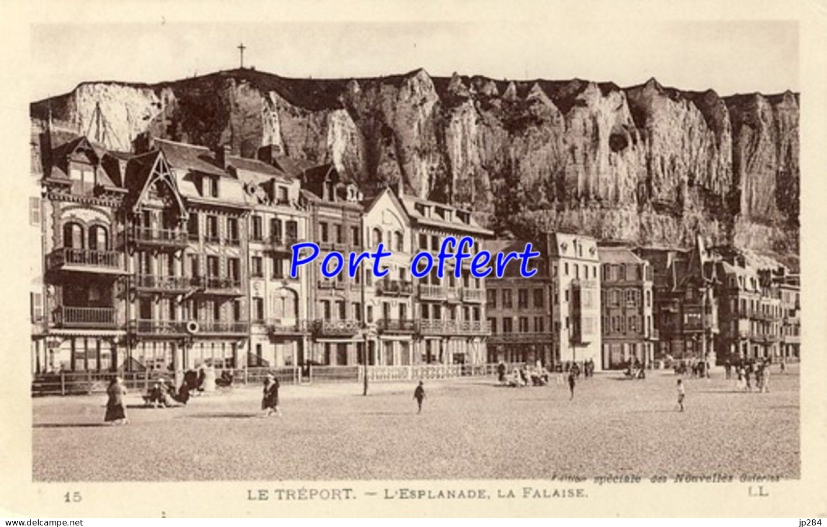 76 - Le Tréport - L'Esplanade. La Falaise - Le Treport