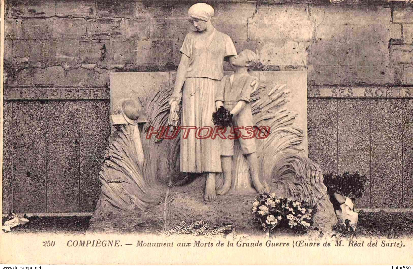 CPA COMPIEGNE - MONUMENT AUX MORTS - Compiegne