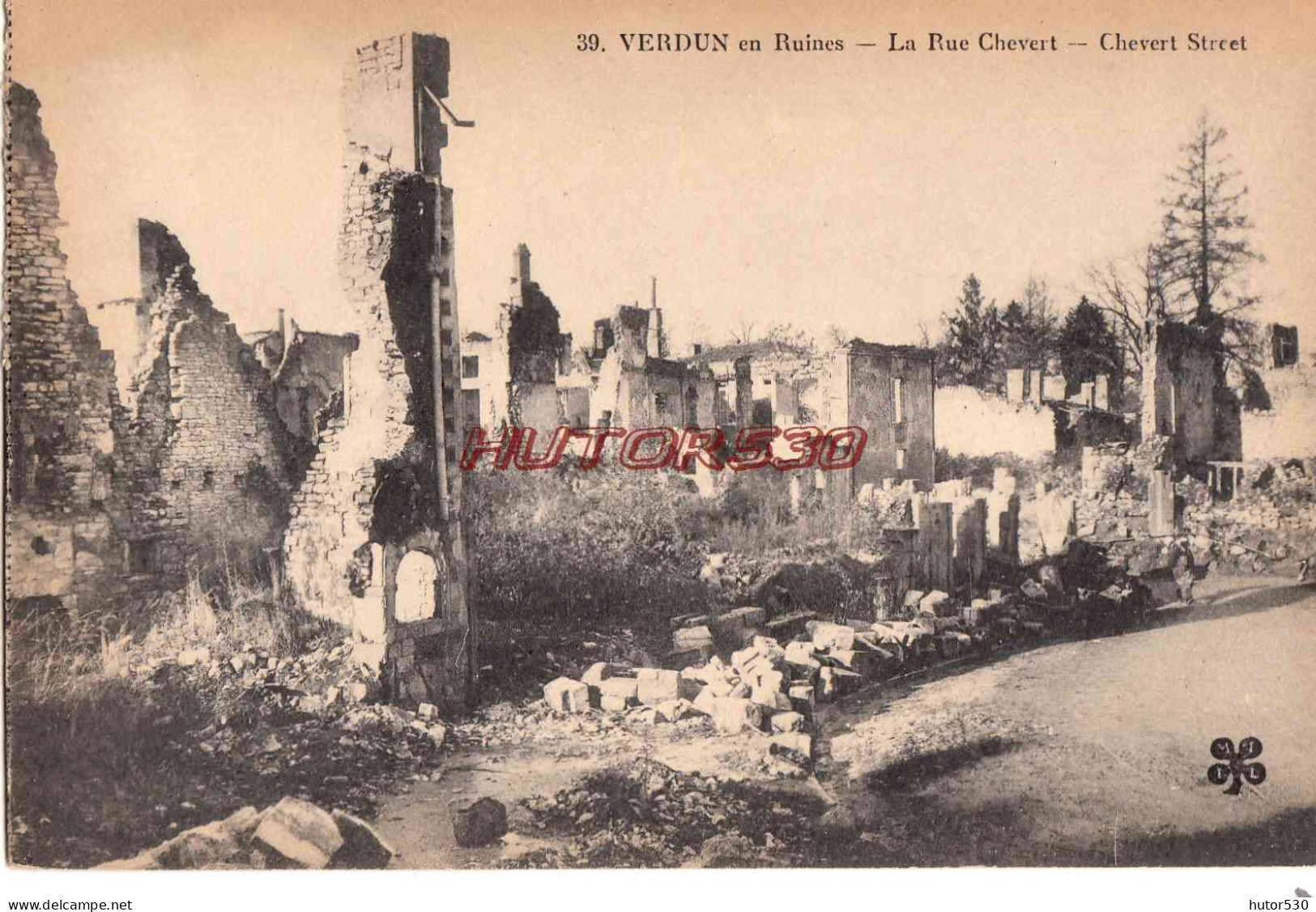 CPA VERDUN - GUERRE 1914 - LA RUE CHEVERT - Verdun