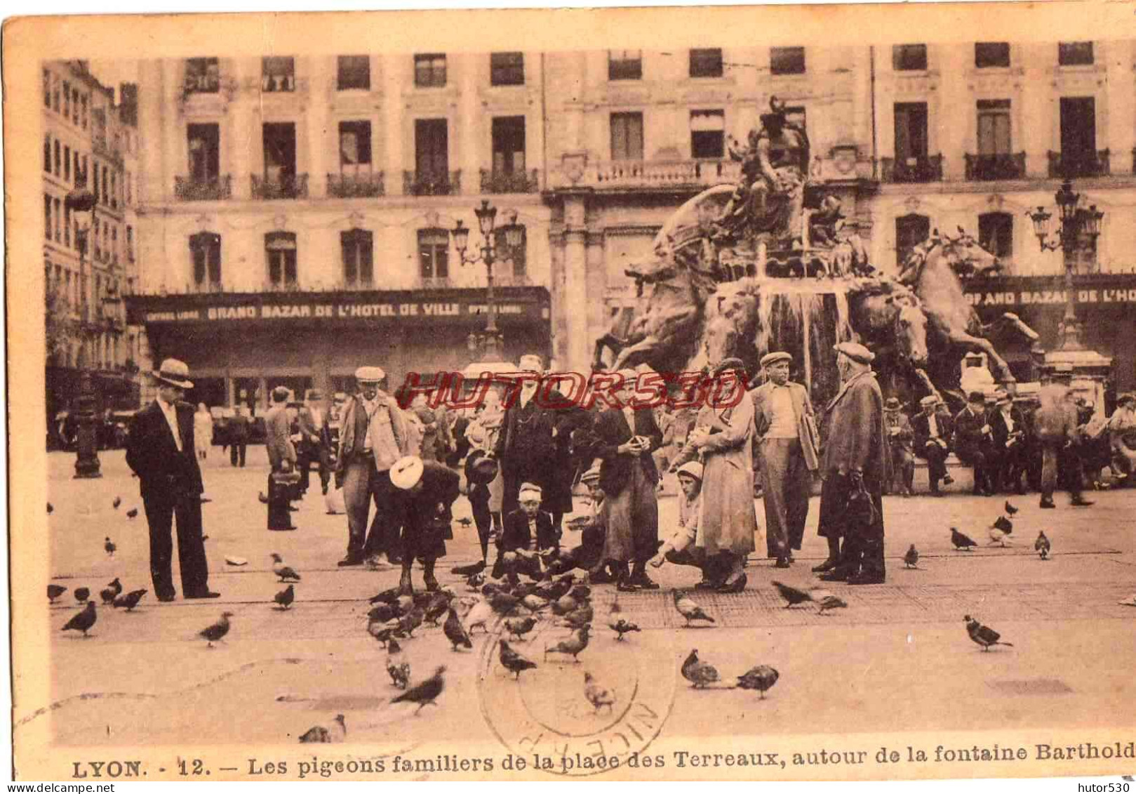 CPA LYON - PLACE DES TERREAUX - Otros & Sin Clasificación